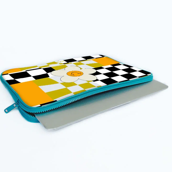 Chessy Blooms Print Laptop Sleeve - Image 10