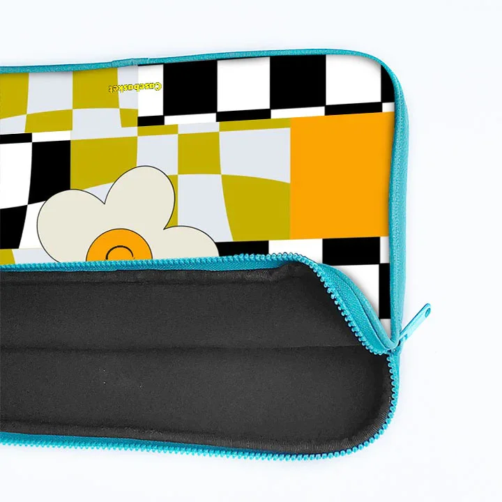 Chessy Blooms Print Laptop Sleeve - Image 12