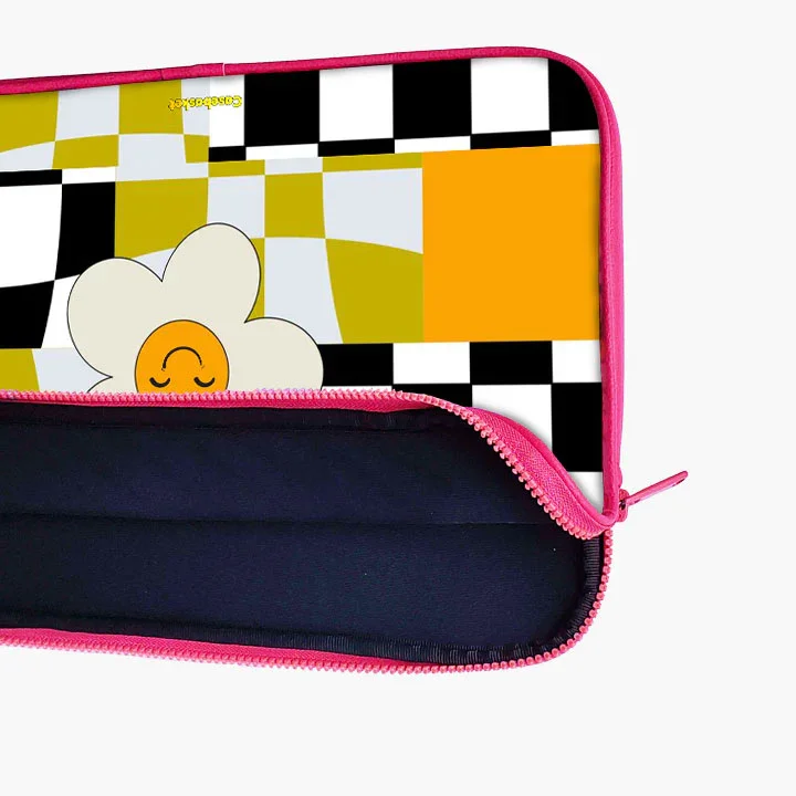 Chessy Blooms Print Laptop Sleeve - Image 27