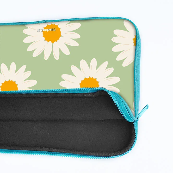 Daisy Glow Print Laptop Sleeve - Image 12