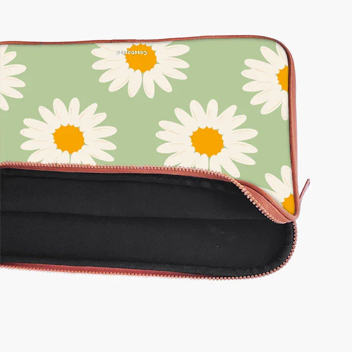 Daisy Glow Print Laptop Sleeve - Image 17